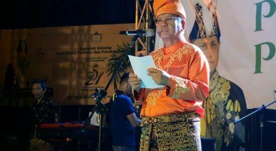 Sekda Kalbar, Harisson memberikan kata sambutan pada acara penutuan Pekan Raya Pontianak dalam rangka HUT ke-251 Kota Pontianak. (Foto: Biro Adpim For KalbarOnline.com)