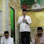 Sekda Kalbar, Harisson memberikan kata sambutan saat menghadiri pelantikan pengurus Ikatan Imam dan Khatib Kalimantan Barat di Masjid Nurul Iman Nipah Kuning Pontianak, Sabtu (15/10/2022). (Foto: Biro Adpim For KalbarOnline.com)