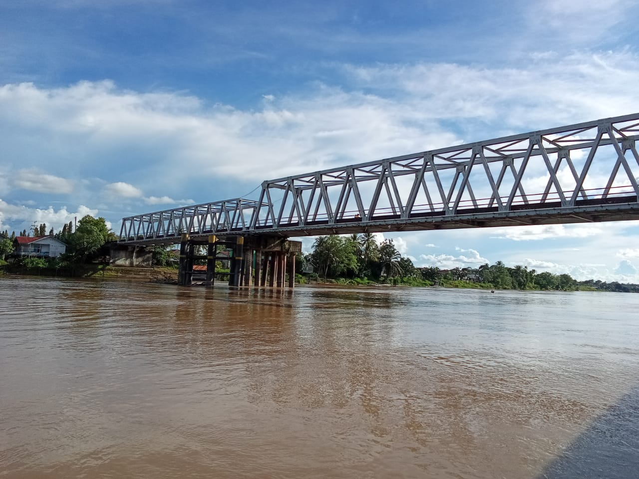 Jembatan Uncak Kapuas. (Foto: Ishaq)