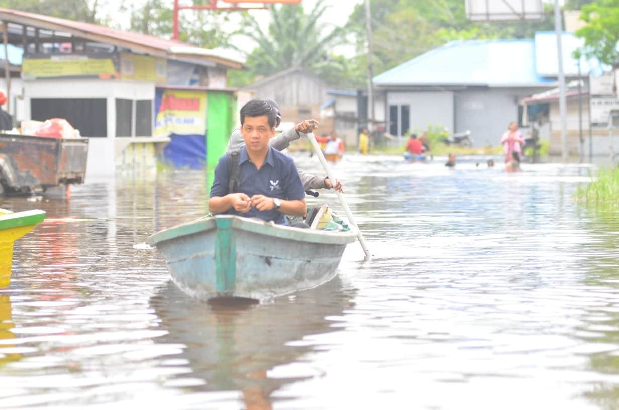 Kondisi banjir di Kabupaten Sintang. (Foto: Jau/KalbarOnline.com)