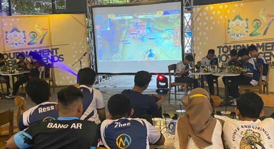 Suasana babak semifinal Turnamen Mobile Legends Piala Sultan Pontianak, Minggu (16/10/2022). (Foto: Jauhari)
