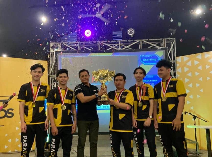 Paradox Esport resmi keluar sebagai juara Turnamen Mobile Legends Piala Sultan Pontianak 2022. (Foto: Jauhari)
