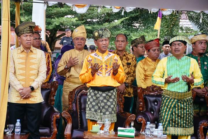 Wakil Bupati Ketapang, Farhan membuka Pagelaran Adat Budaya Melayu Kabupaten Ketapang Tahun 2022. (Foto: Adi LC)