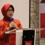 Lismaryani memberikan kata sambutan pada acara Musprov ke-XIII tahun 2022 Palang Merah Indonesia (PMI) Kalbar. (Foto: Biro Adpim For KalbarOnline.com)