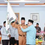 Wakil Bupati Ketapang, Farhan melepas kafilah tuan rumah untuk berlaga di MTQ ke-XXX tingkat Provinsi Kalimantan Barat, Kamis (03/10/2022). (Foto: Adi LC)