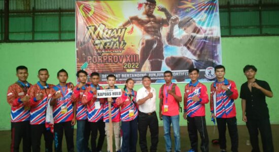 Para atlet muaythai Kapuas Hulu yang ikut berlaga di Porprov XIII Kalbar tahun 2022. (Foto: Ishaq)