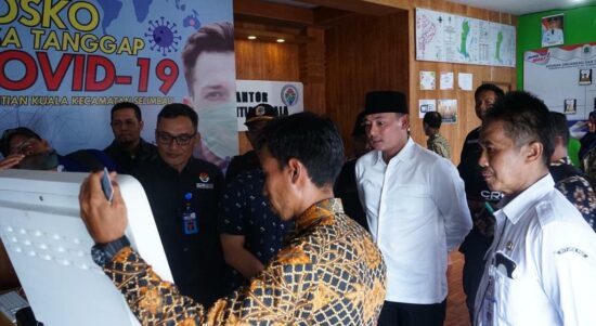Wakil Bupati Kapuas Hulu, Wahyudi Hidayat menghadiri acara pendalaman visitasi evaluasi dan aspirasi desa, Minggu (20/11/2022). (Foto: Ishaq)