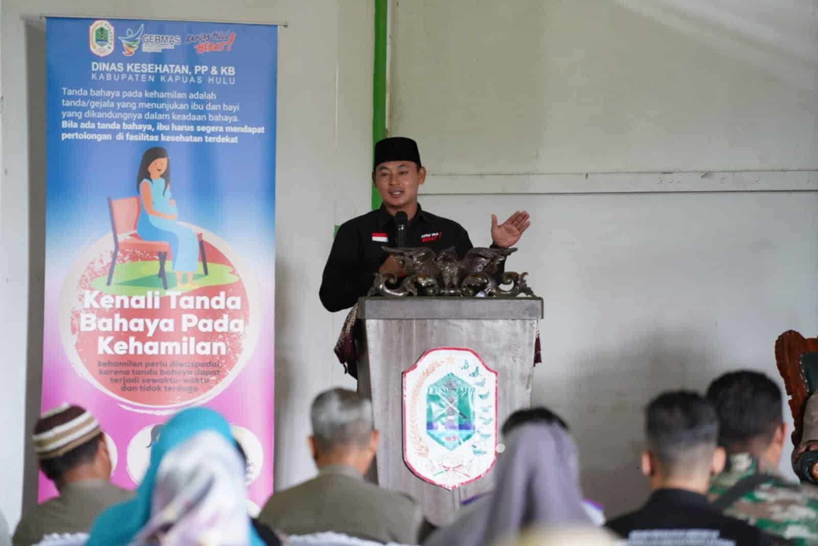 Wakil Bupati Kapuas Hulu, Wahyudi Hidayat menghadiri kampanye lokal pencegahan stunting serta penurunan angka kematian ibu dan anak. (Foto: Ishaq)