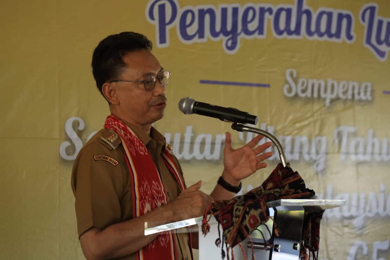Wali Kota Pontianak, Edi Rusdi Kamtono memberikan sambutan merayakan ulang tahun ke-65 hubungan diplomatik Indonesia-Malaysia. (Foto: Prokopim/Kominfo For KalbarOnline.com)