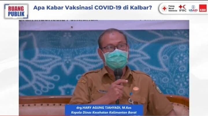 Kepala Dinas Kesehatan Kalbar, Hary Agung Tjahyadi menjadi nara sumber dalam dialog publik berjudul "Apa Kabar Vaksinasi Covid-19 di Kalbar?", yang disiarkan oleh channel YouTube Berita KBR. (Foto: Tangkapan layar)