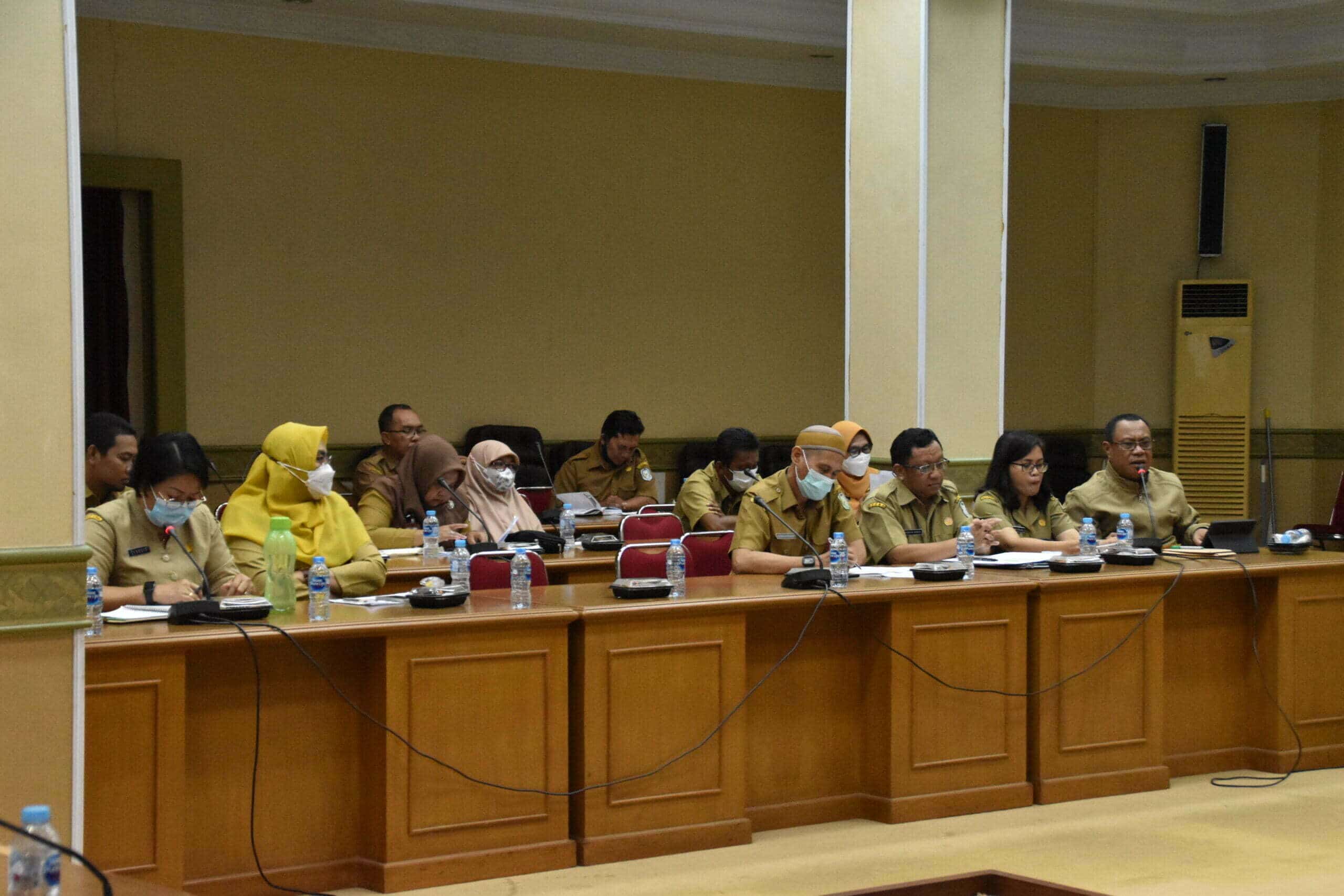 Suasana rapat koordinasi cadangan pangan pemerintah daerah provinsi/kabupaten/kota se-Kalimantan Barat, Selasa (06/12/2022). (Foto: Biro Adpim For KalbarOnline.com)