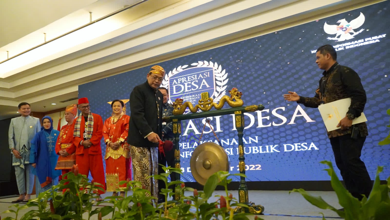 Acara penghargaan Keterbukaan Informasi Publik Desa Tahun 2022 di Grand Sahid Jaya Jakarta, Kamis (08/11/2022). (Foto: Ishaq)