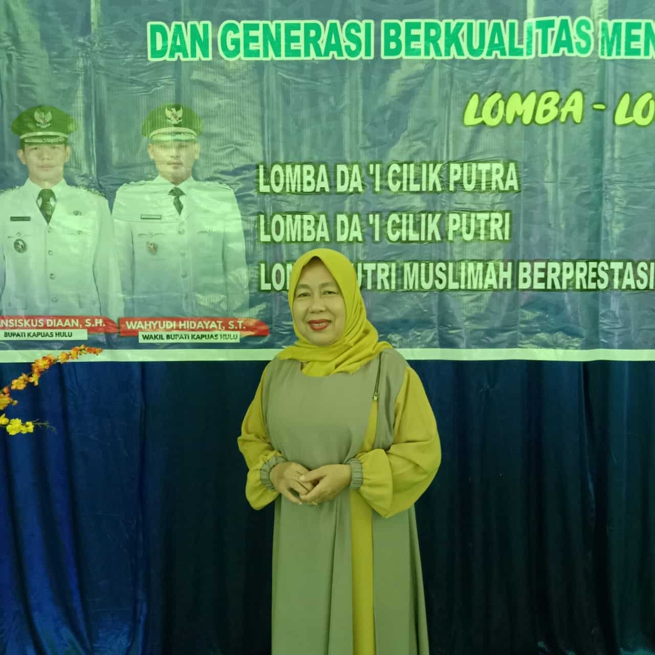 Ketua Pimpinan Daerah Badan Kontak Majelis Taklim (PD BKMT) Kabupaten Kapuas Hulu, Sri Siti Haslindar. (Foto: Ishaq)