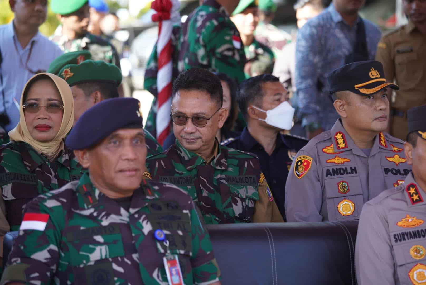 Wali Kota Pontianak, Edi Rusdi Kamtono menghadiri upacara Hari Infanteri ke-74. (Foto: Prokopim For KalbarOnline.com)