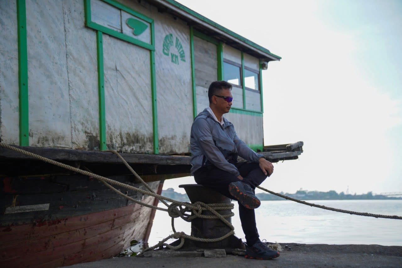 Wali Kota Pontianak, Edi Rusdi Kamtono berpose di lokasi waterfront. (Foto: Kominfo/Prokopim For KalbarOnline.com)