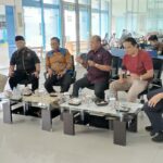 LPP RRI Pontianak melakukan talk show perdana program "Ruang Terbuka", pada Kamis (12/01/2023). (Foto: Jauhari)