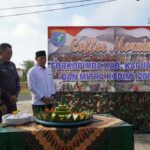 Wabup Kapuas Hulu, Wahyudi Hidayat menghadiri penancapan tiang pertama Rumah Singgah Babinsa "Duta Uncak Kapuas" Kodim 1206 Putussibau. (Foto: Ishaq)