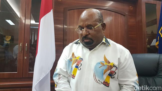 Gubernur Papua, Lukas Enembe. (Foto: Wilpret-detik via Detik.com)