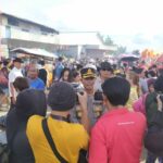 Kapolres Kubu Raya, AKBP Arief Hidayat memberikan keterangan pers di sela-sela memantau langsung jalannya prosesi ritual pembakaran naga di Yayasan Bhakti Suci. (Foto: Jauhari)
