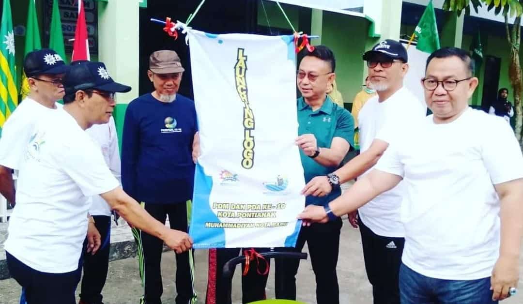 Launching logo Musyda X Muhammadiyah dan Aisyiyah Kota Pontianak dengan melepas balon. (Foto: Prokopim For KalbarOnline.com)