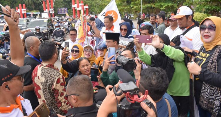 Kehadiran Anies Baswedan disambut antusias oleh masyarakat Kalimantan Barat. (Foto: Jauhari)