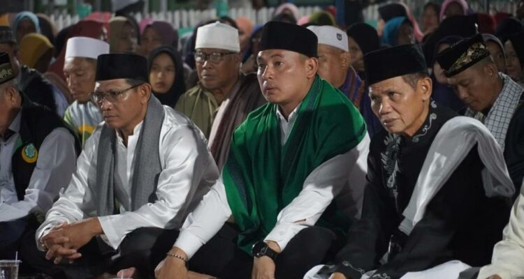 Wakil Bupati Kapuas Hulu, Wahyudi Hidayat menghadiri peringatan Isra' Mi'raj Nabi Muhammad SAW 1444 Hijriyah di Kecamatan Bunut Hilir, Rabu (22/02/2023). (Foto: Ishaq)