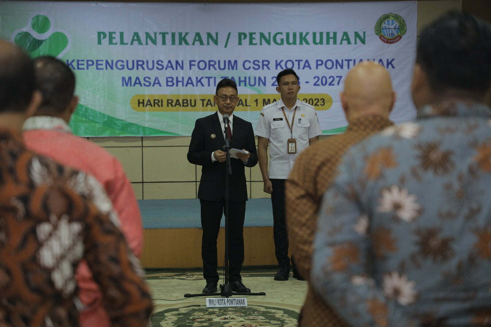 Wali Kota Pontianak, Edi Rusdi Kamtono menyampaikan sambutan saat pengukuhan Forum CSR  masa bakti 2023-2027. (Foto: Kominfo/Prokopim For KalbarOnline.com)