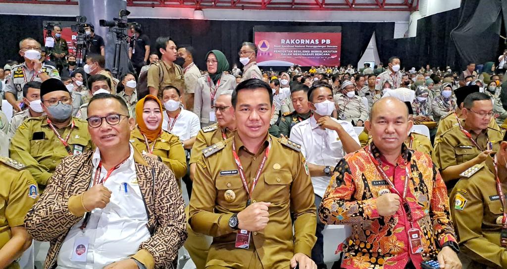 Bupati Kapuas Hulu, Fransiskus Diaan menghadiri undangan Rakornas Penanggulangan Bencana yang diselenggarakan oleh Badan Nasional Penanggulangan Bencana, di Jakarta International Expo, Kamis (02/03/2023). (Foto: Ishaq)