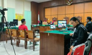 Sidang dengan terdakwa Dahlan Setiawan di Pengadilan Negeri Pontianak, Kamis (02/03/2023). (Foto: Jauhari)