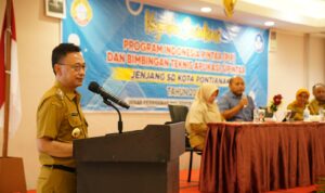 Wali Kota Pontianak, Edi Rusdi Kamtono membuka kegiatan Sosialisasi Program Indonesia Pintar (PIP). (Foto: Prokopim For KalbarOnline.com)