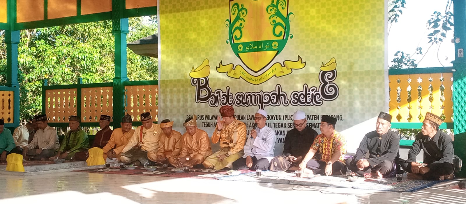 Persatuan Lawang Kekayun melakukan Ziarah Akbar dan Haul Makam Keramat Sembilan. (Foto: Adi LC)