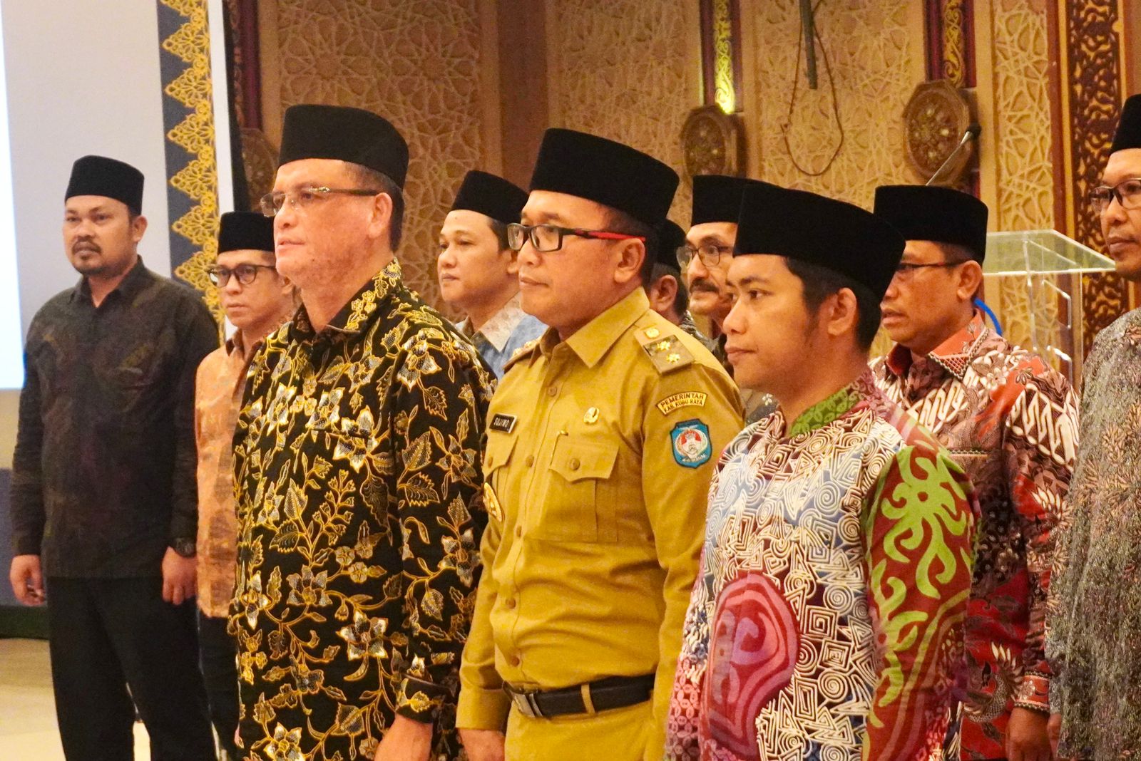 Wakil Bupati Kubu Raya, Sujiwo dilantik sebagai salah satu Dewan Pengurus Wilayah Hebitren Kalbar periode 2023 - 2028, Senin (13/03/2023). (Foto: Jauhari)