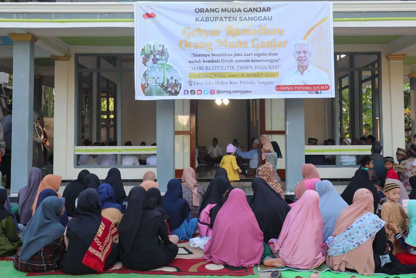 Suasana acara buka puasa bersama warga Sanggau yang digelar oleh sukarelawan Orang Muda Ganjar (OMG) Kalbar, Sabtu (25/03/2023). (Foto: Jauhari)