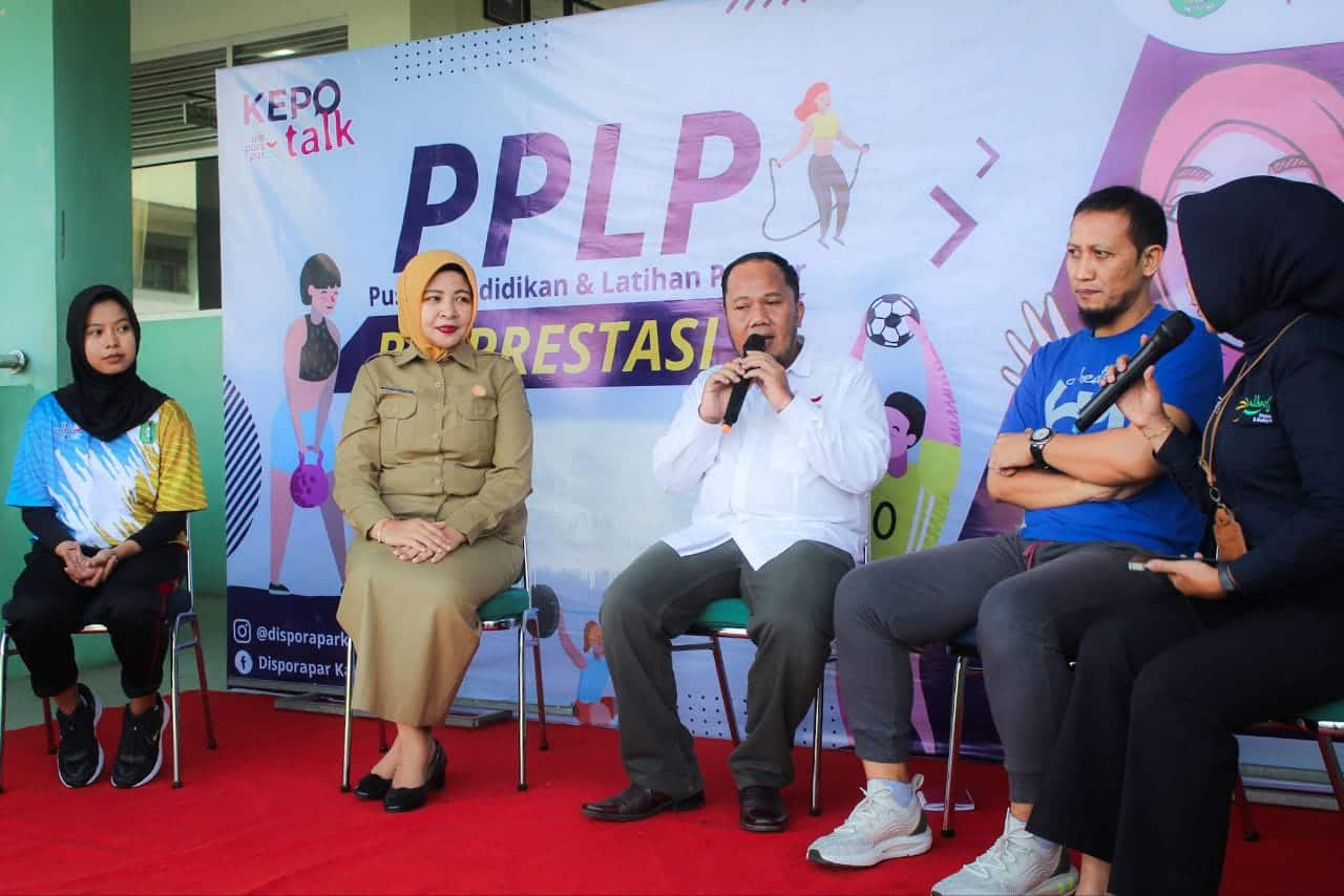 Kepo Talk dan Coaching Clinic Sports 2023 yang digelar oleh Disporapar Provinsi Kalbar, di SMPN 10 Pontianak, Selasa (04/04/2023). (Foto: Jauhari)