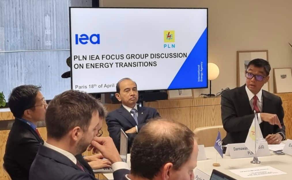 FGD antara PLN bersama International Energy Agency (IEA), di IEA Headquarters, 9 Rue de la Fédération, 75015 Paris, Prancis, Selasa (18/04/2023). (Foto: PLN)
