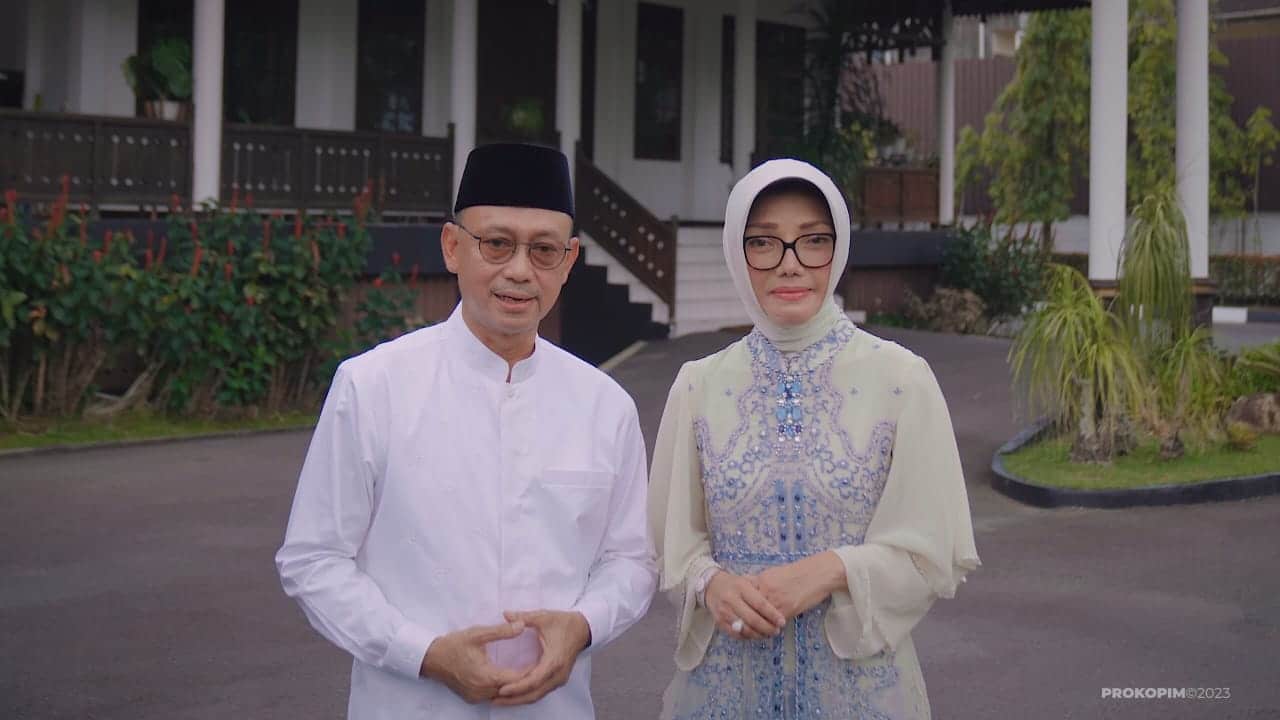 Wali Kota Pontianak, Edi Rusdi Kamtono beserta istri. (Foto: Prokopim For KalbarOnline.com)