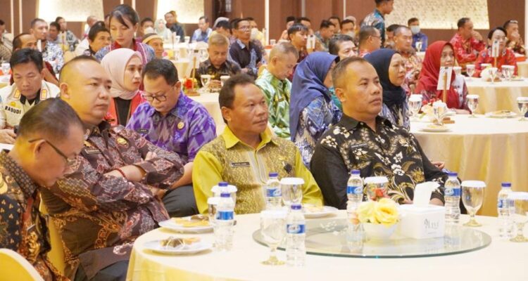 Sekda Kapuas Hulu, Mohd Zaini mengikuti Rapat Koordinasi Pengelolaan Keuangan Daerah se-Kalimantan Barat Tahun 2023 di Qubu Resort Hotel, Kabupaten Kubu Raya, Kamis (04/05/2023) pagi. (Foto: Ishaq)