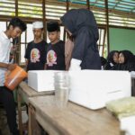 GMC Kalimantan Barat menggelar pelatihan penanaman dengan teknik hidroponik, di Desa Sungai Segak, Kecamatan Sebangki, Kabupaten Landak. (Foto: Jauhari)