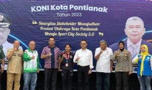 Foto bersama saat pembukaan Raker KONI Kota Pontianak Tahun 2023. (Foto: Prokopim For KalbarOnline.com)