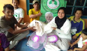 Santri Dukung Ganjar Beri Bantuan Keperluan Ibadah ke Majelis Taklim Darussalam Sanggau 2
