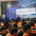 Peringati Hari Pendidikan Nasional, PLN Gelar Program Mengajar di SMK Negeri 2 Banjarbaru