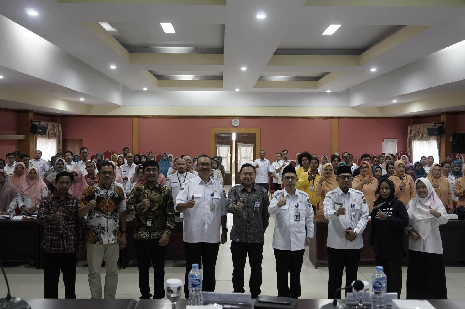 Foto bersama peserta capacity building Gerakan Aparatur Sipil Negara (ASN) Menanam Sayur. (Foto: Indri)