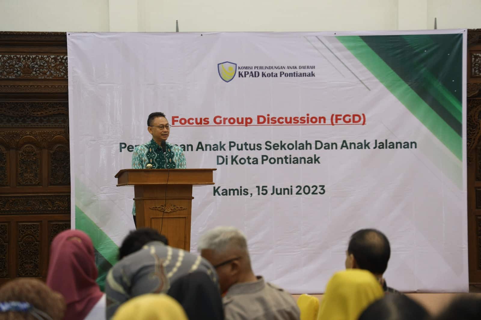 Focus Group Discussion (FGD) Penanganan Anak Putus Sekolah dan Anak Jalanan. (Foto: Indri)