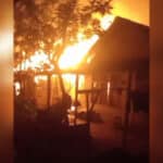Kebakaran menghanguskan dua rumah di Gang Haji Taslim, Jalan Tanjung Raya 1, Pontianak Timur