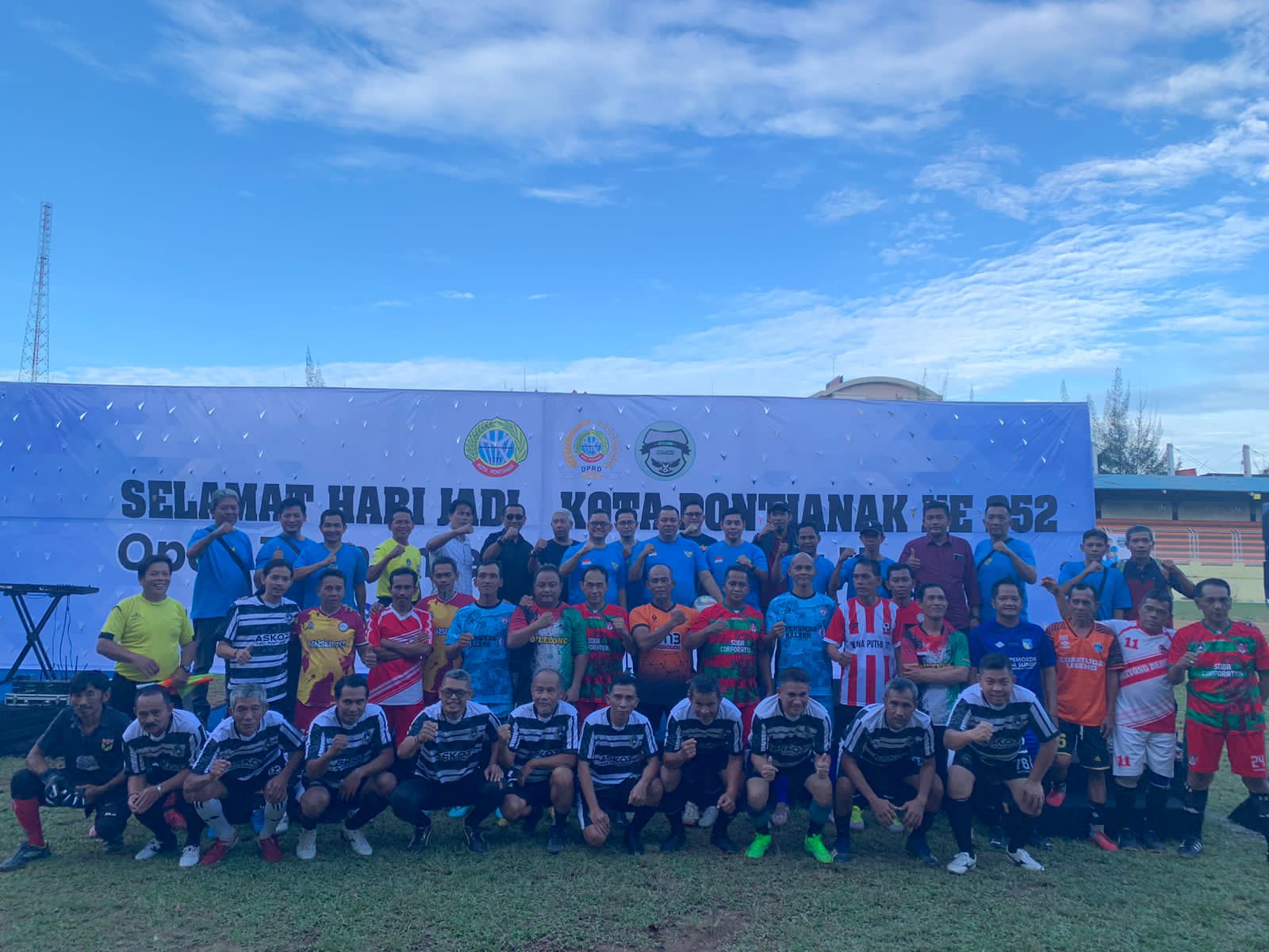 19 Tim Sepak Bola di Kalbar siap berlaga di D'Lelong & Zulfydar Cup. (Foto: Indri)