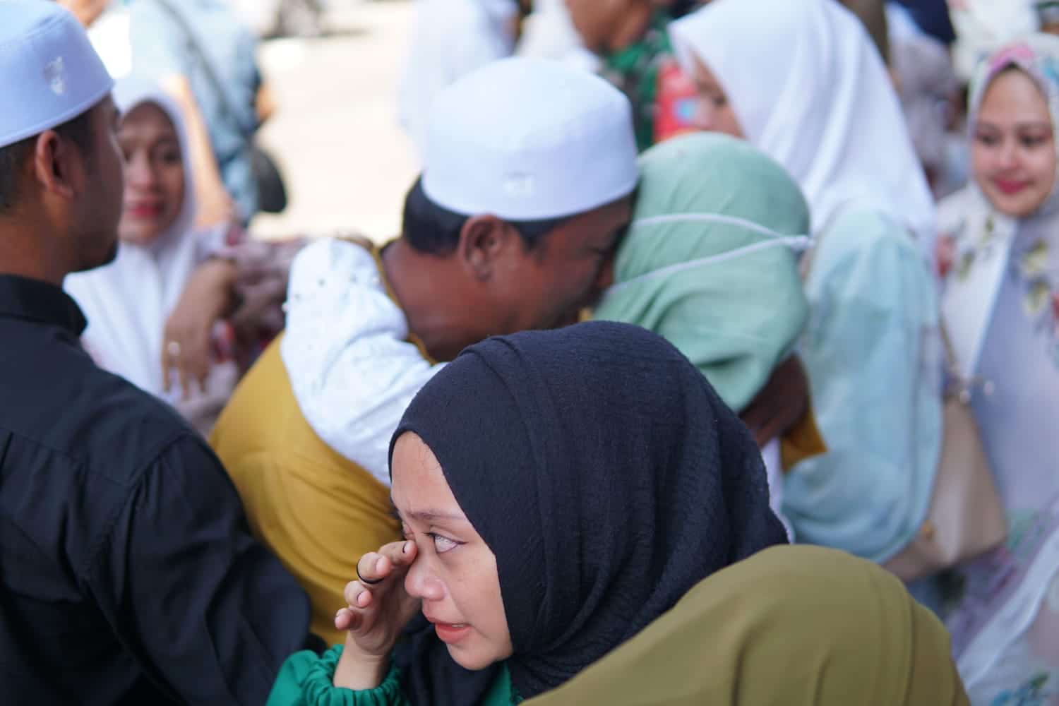 Kedatangan 367 orang jemaah haji kloter 25 asal Kalbar disambut tangis haru oleh sanak saudara, di Hotel Orchardz, Jalan Perdana, Kota Pontianak, Kamis (27/07/2023) siang. (Foto: Juhari)