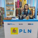 Rumah BUMN Denpasar memamerkan produk kerajinan tangan pada pameran Inacraft 2023. (Foto: PT PLN)