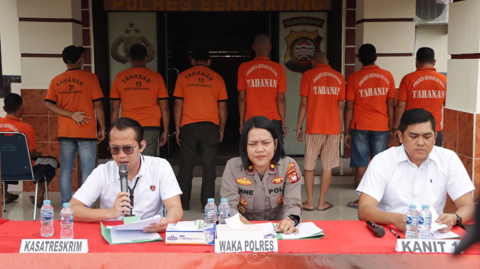 Konferensi pers pengungkapan berbagai kasus tindak pidana, di Mapolres Bengkayang, Rabu (02/08/2023) siang. (Foto: Indri)