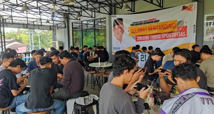 Suasana Turnamen Mobile Legends Piala Gubernur Kalbar di Aming Coffee Sanggau. (Foto: ESJ Pontianak)