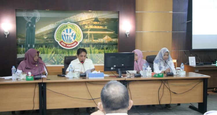 Wakil Wali Kota Pontianak, Bahasan membuka kegiatan Sosialisasi Aplikasi Epdeskel dan Prodeskel. (Foto: Prokopim Pontianak)
